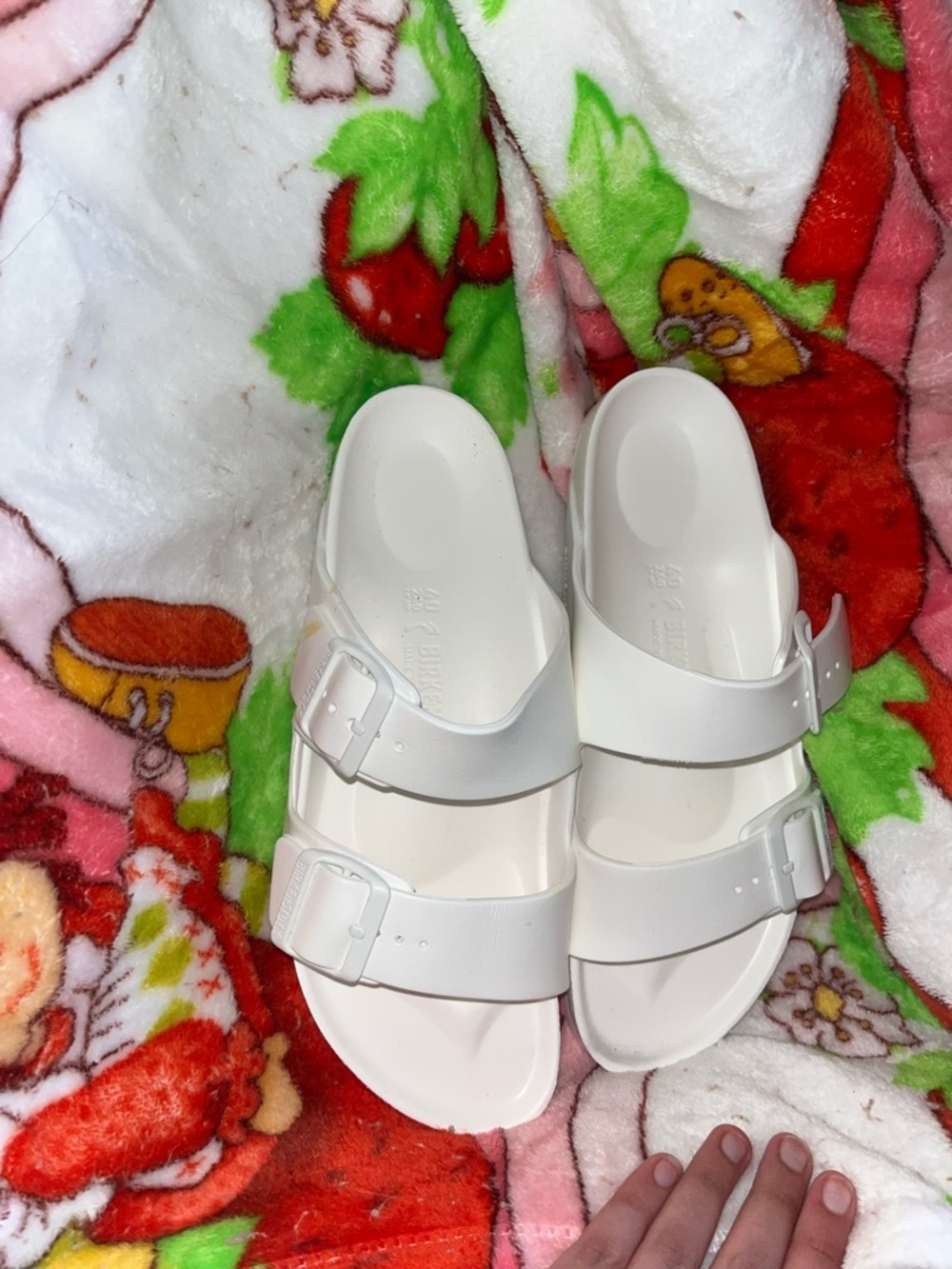 Birkenstock White Two-Buckle EVA Slide Sandals
Size 40